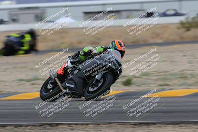 media/Jan-14-2023-SoCal Trackdays (Sat) [[497694156f]]/Turn 4 Set 2 (1030am)/